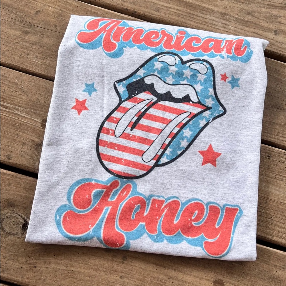 Jerzees Gray American Honey Tee - Red and Blue Design NWOT